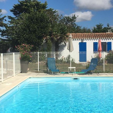 Studio Avec Piscine Beauvoir-sur-Mer Exterior foto